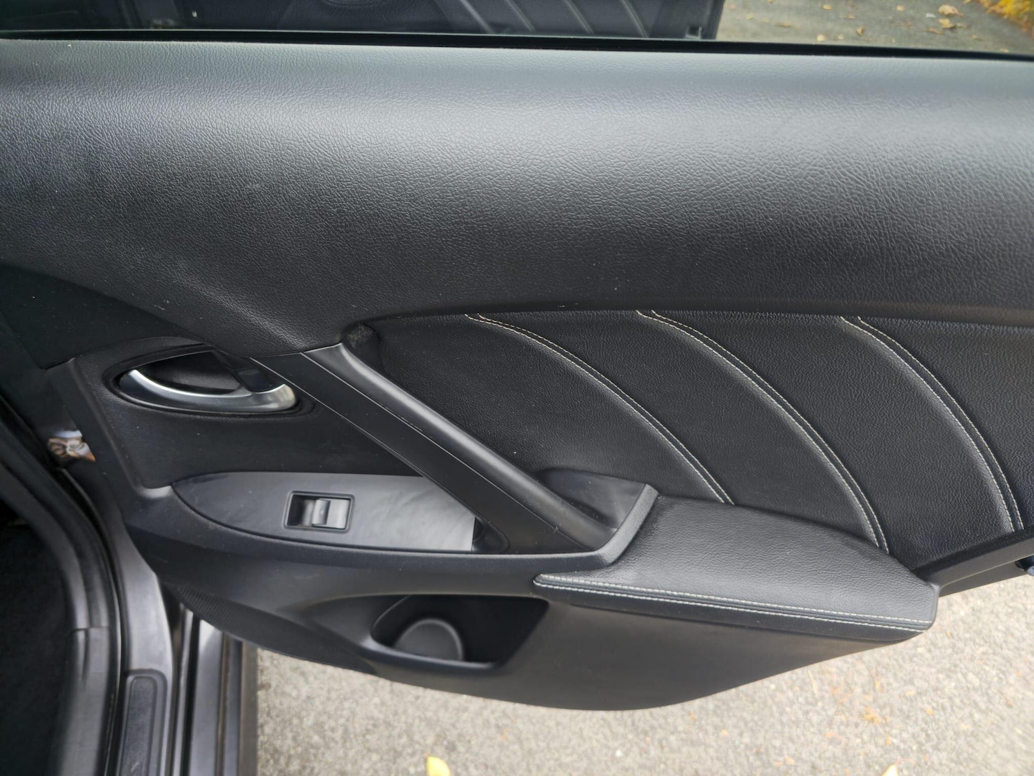 Used Toyota Avensis 2015 for sale - 76997811: Photo 36