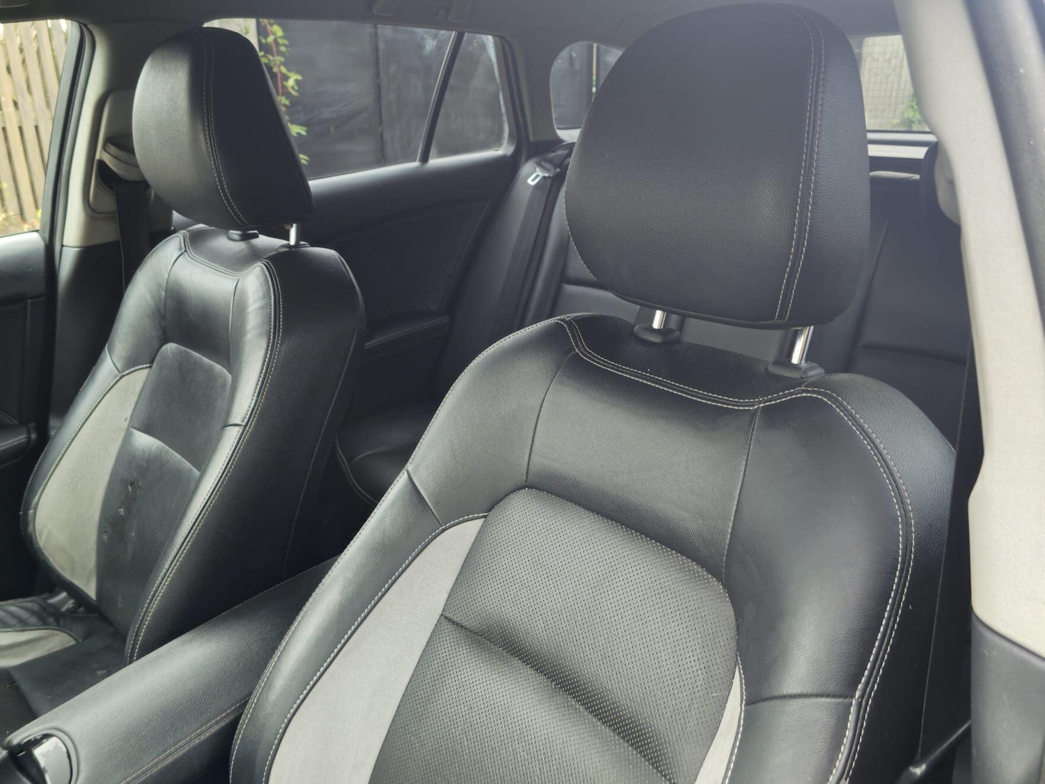 Used Toyota Avensis 2015 for sale - 76997811: Photo 49