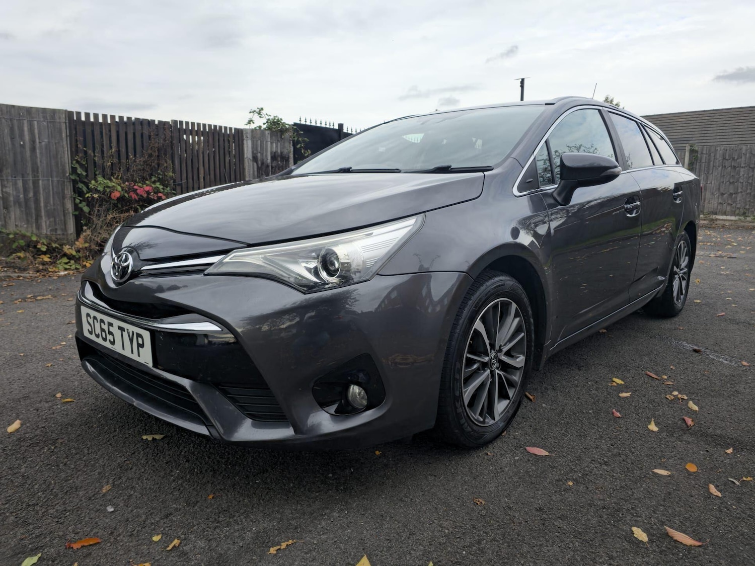 Used Toyota Avensis 2015 for sale - 76997811: Photo 9
