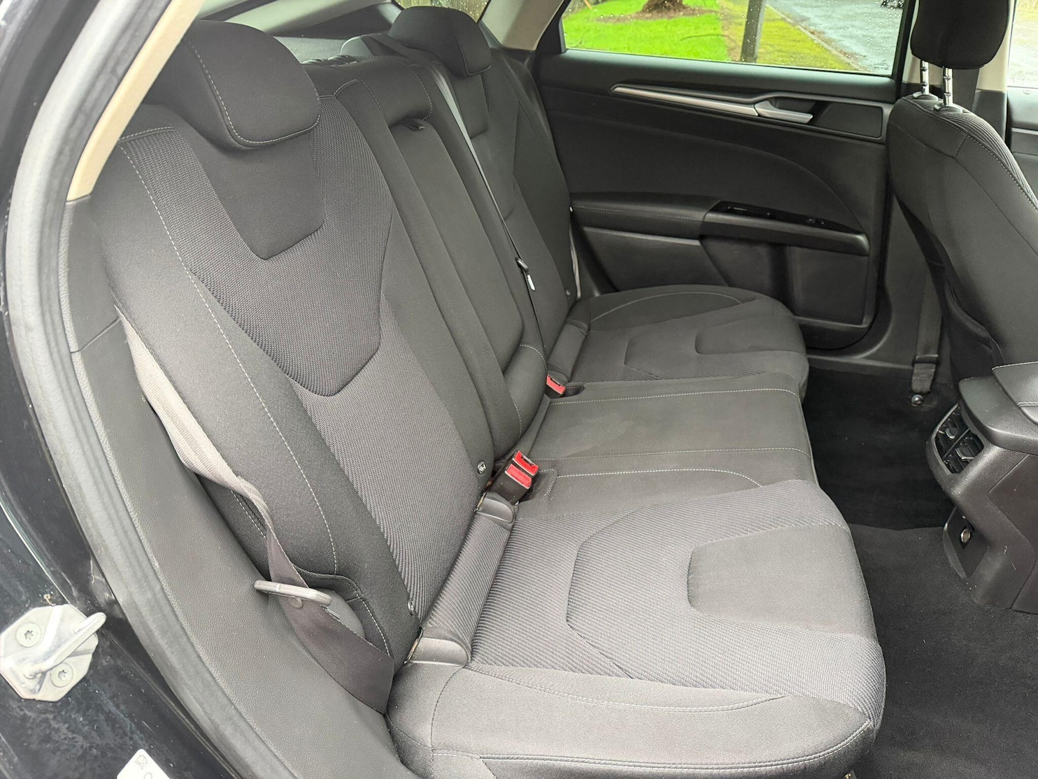 Used Ford Mondeo 2015 for sale - 76671275: Photo 25