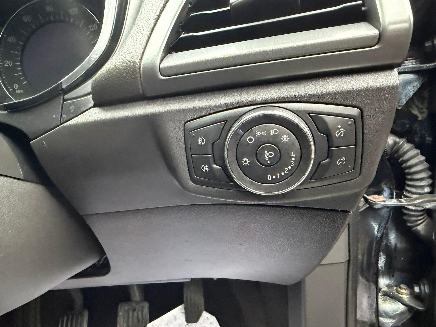 Used Ford Mondeo 2015 for sale - 76671275: Photo 30