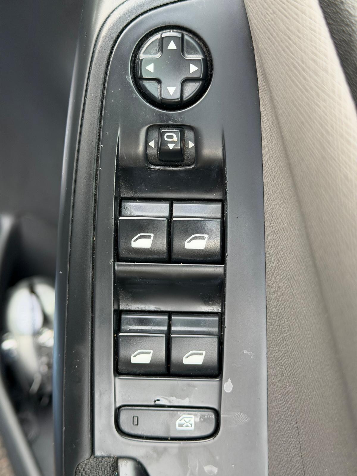 Used Citroen C4 Grand Picasso 2015 for sale - 77395872: Photo 24