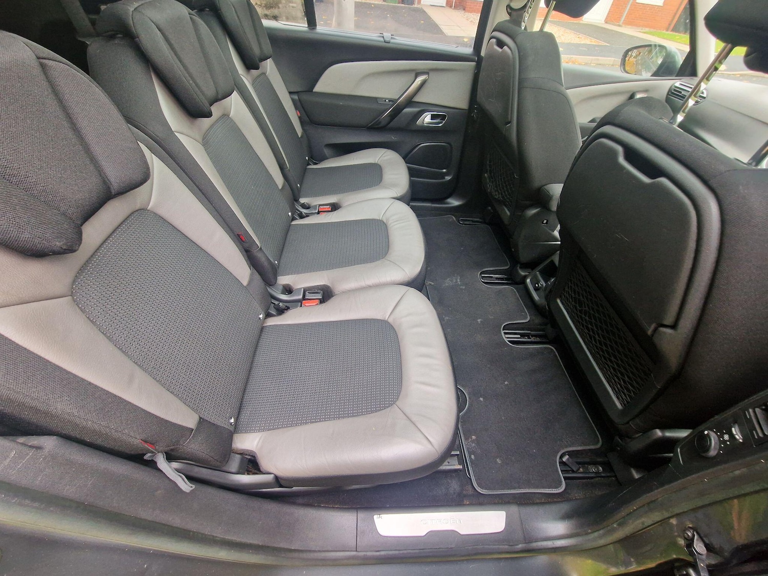 Used Citroen C4 Grand Picasso 2014 for sale - 76337730: Photo 24