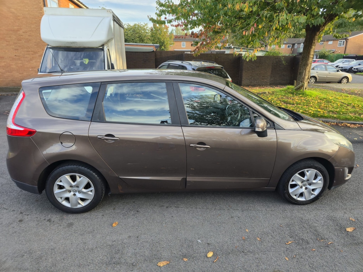Used Renault Grand Scenic 2011 for sale - 76237514: Photo 23