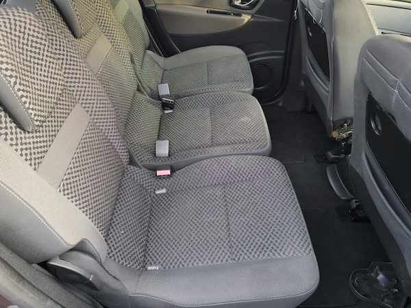 Used Renault Grand Scenic 2011 for sale - 76237514: Photo 36