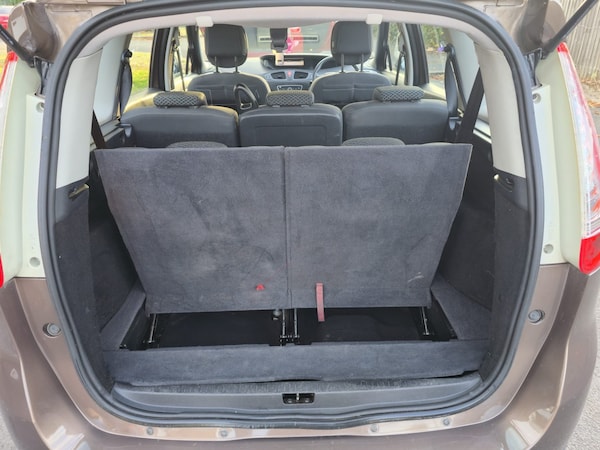 Used Renault Grand Scenic 2011 for sale - 76237514: Photo 39