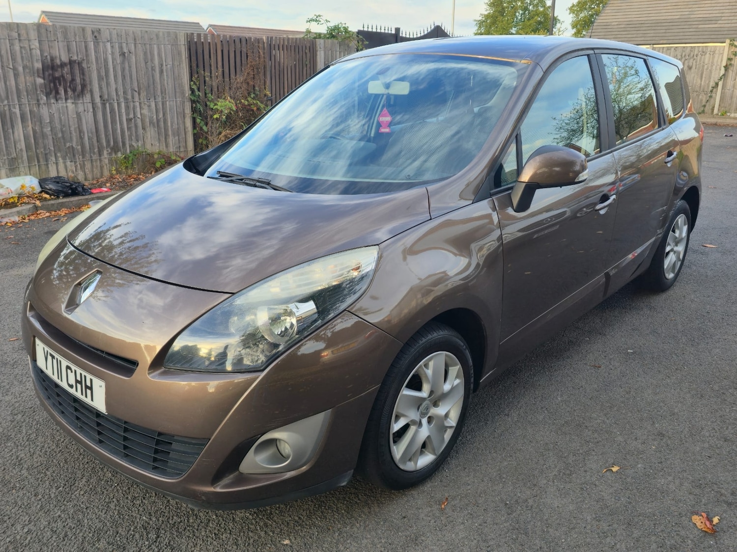 Used Renault Grand Scenic 2011 for sale - 76237514: Photo 8