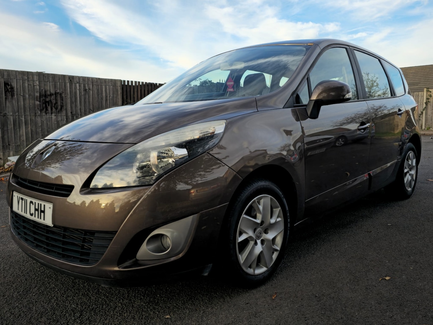 Used Renault Grand Scenic 2011 for sale - 76237514: Photo 9