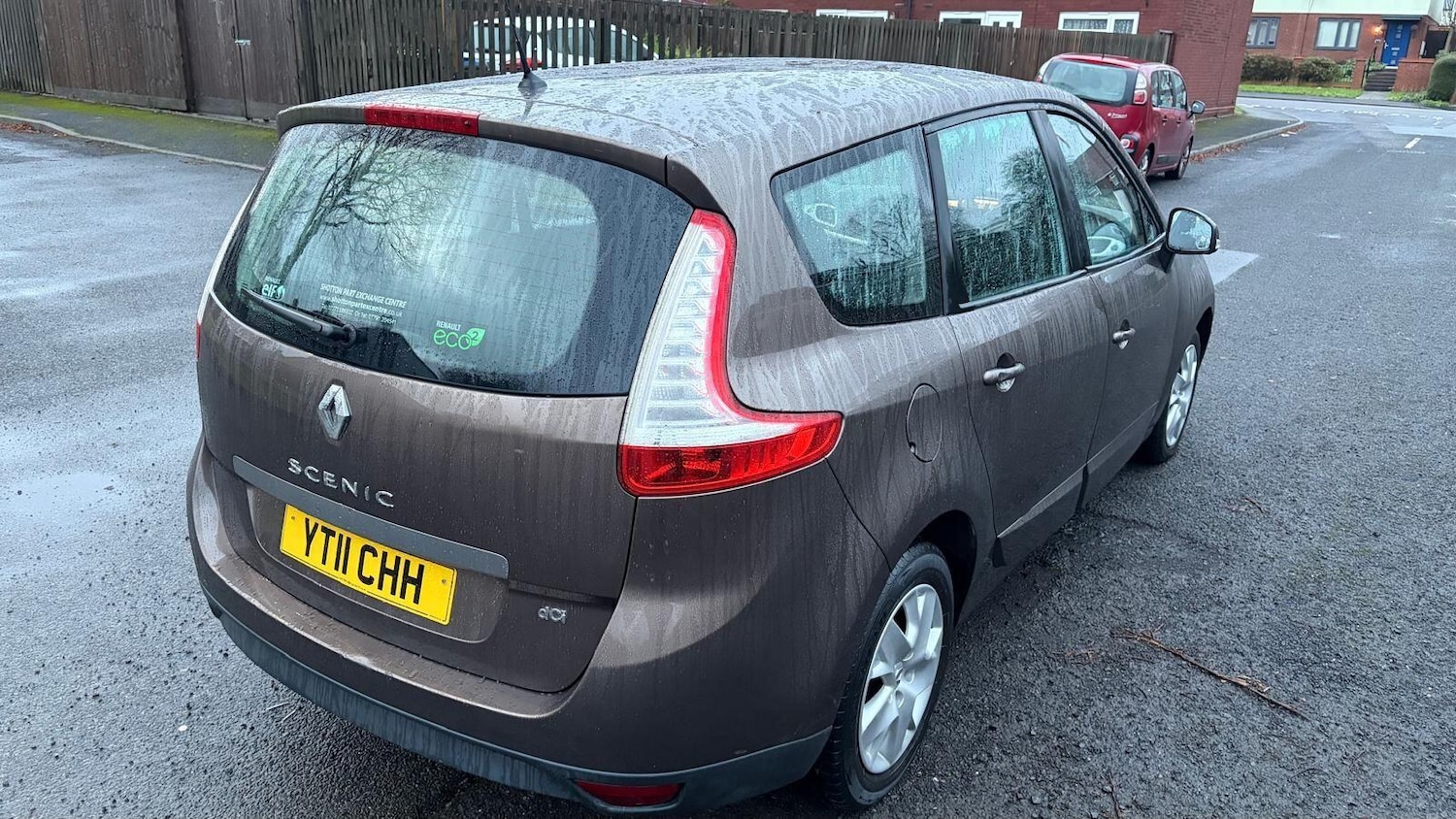 Used Renault Grand Scenic 2011 for sale - 76246695: Photo 18