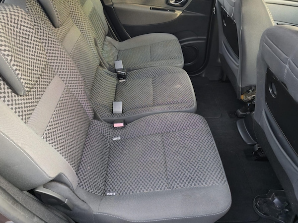 Used Renault Grand Scenic 2011 for sale - 76246695: Photo 31