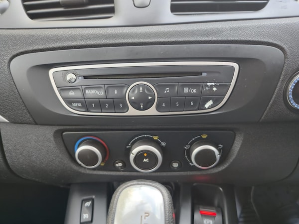 Used Renault Grand Scenic 2011 for sale - 76246695: Photo 34