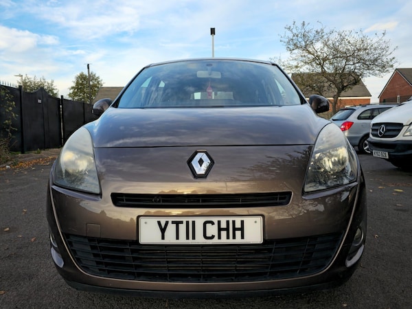 Used Renault Grand Scenic 2011 for sale - 76246695: Photo 3