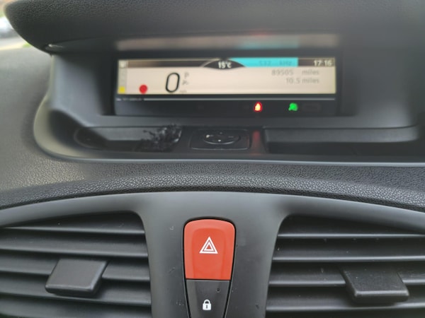 Used Renault Grand Scenic 2011 for sale - 76246695: Photo 42