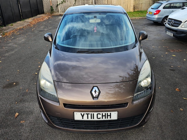 Used Renault Grand Scenic 2011 for sale - 76246695: Photo 8