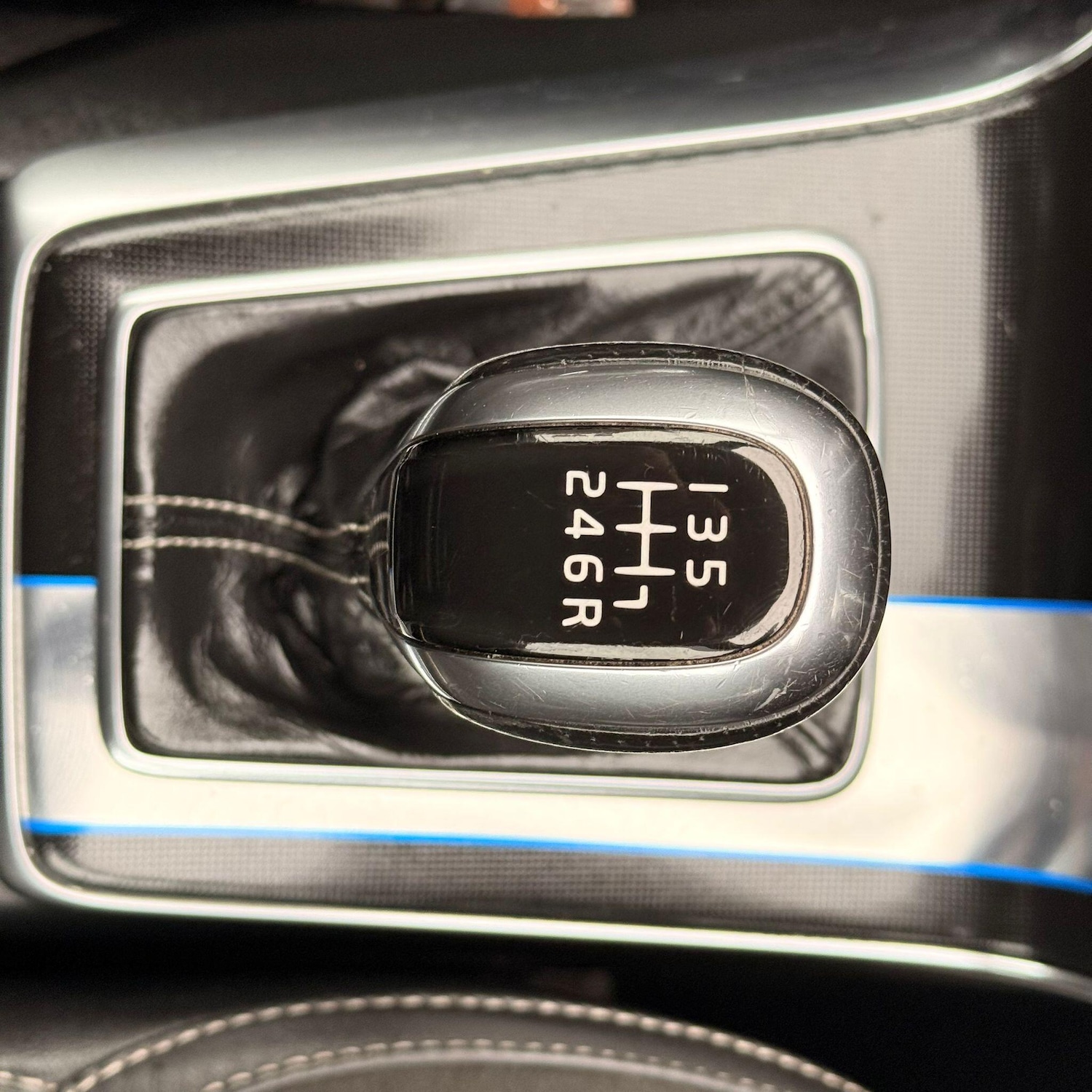 Used Volvo V40 for sale - 77793841: Photo 26