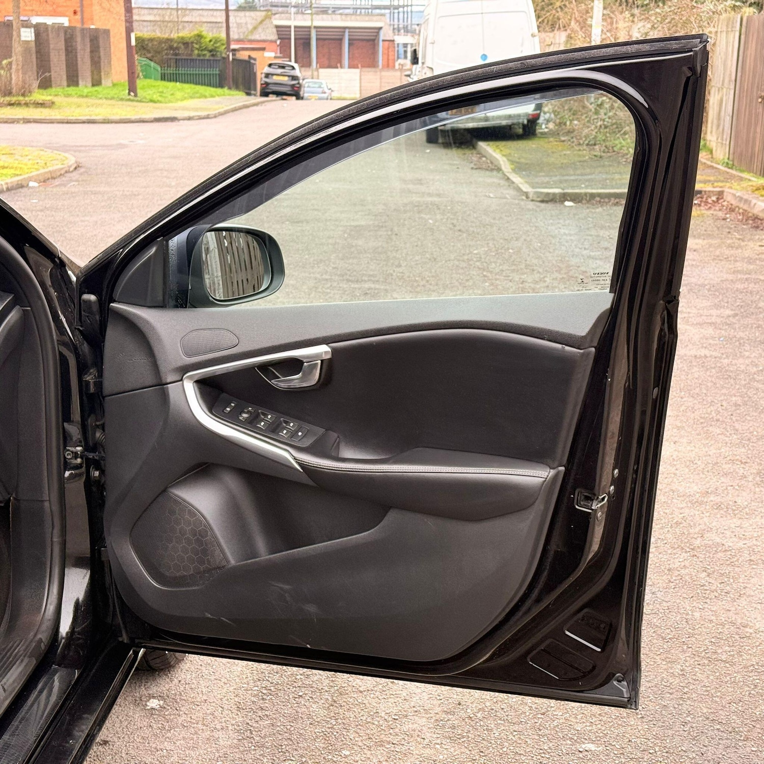 Used Volvo V40 for sale - 77793841: Photo 32