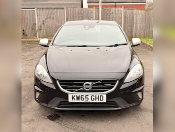Used Volvo V40 2015 for sale - 77793841: Photo