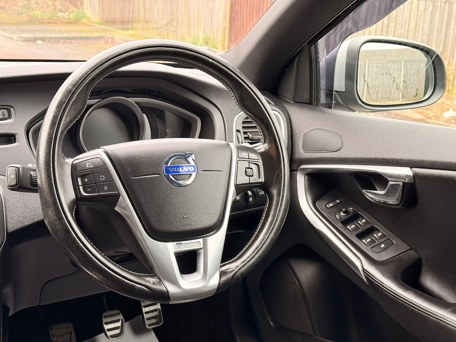 Used Volvo V40 for sale - 77793841: Photo 41