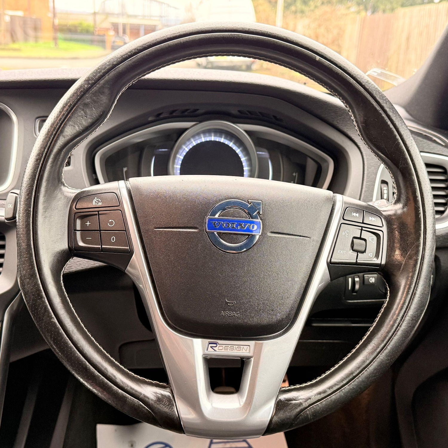 Used Volvo V40 for sale - 77793841: Photo 42