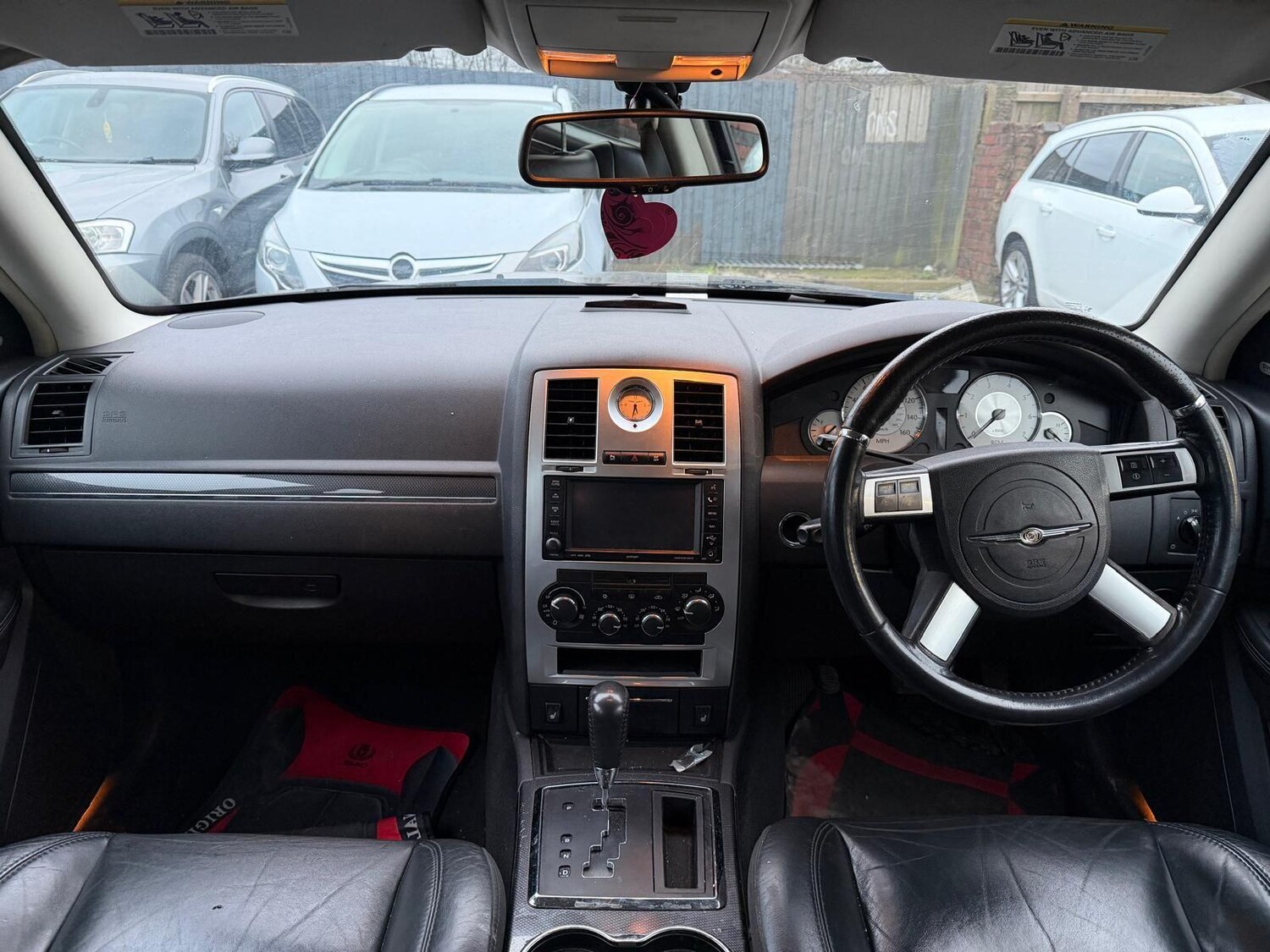 Used Chrysler 300C 2010 for sale - 77838719: Photo 14