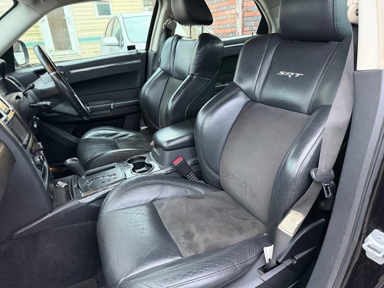 Used Chrysler 300C 2010 for sale - 77838719: Photo 41