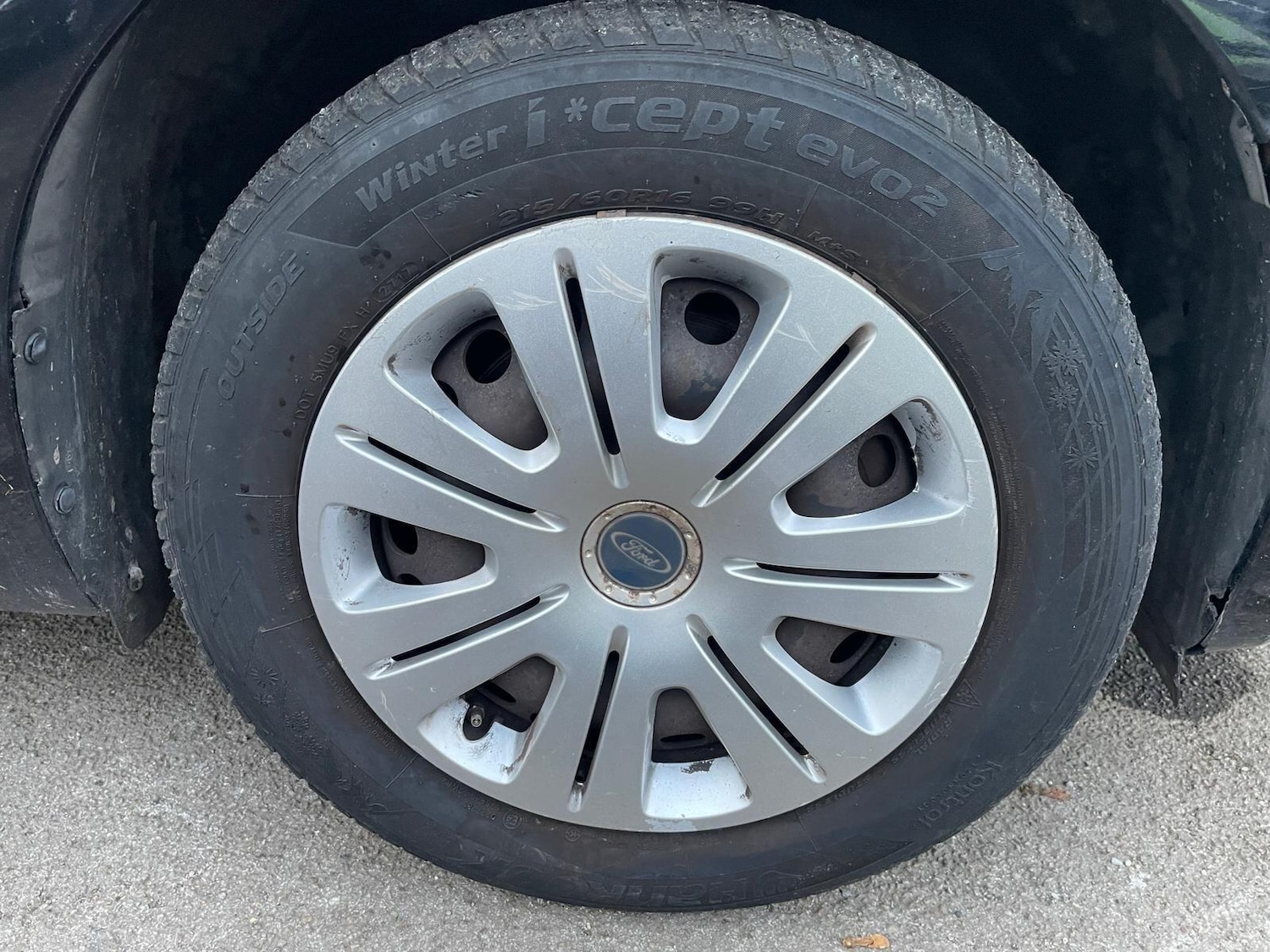 Used Ford Galaxy 2015 for sale - 76457435: Photo 30