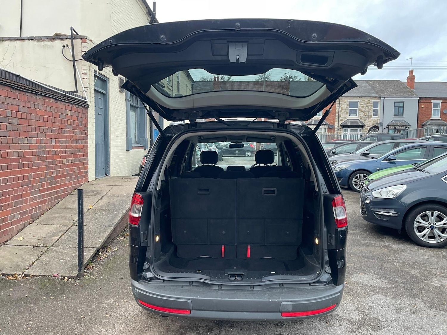 Used Ford Galaxy 2015 for sale - 76457435: Photo 34