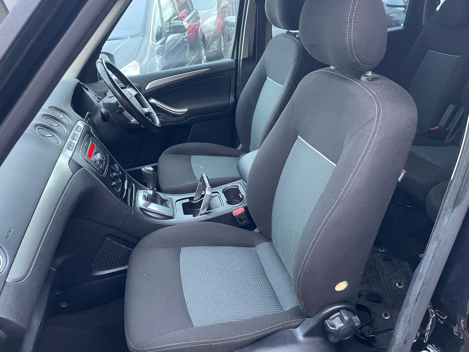 Used Ford Galaxy 2015 for sale - 76457435: Photo 37