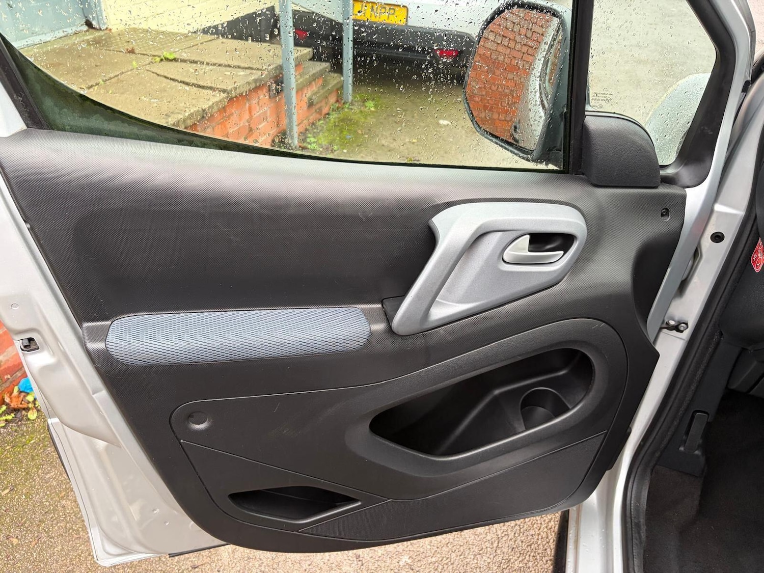 Used Citroen Berlingo 2011 for sale - 76824808: Photo 36