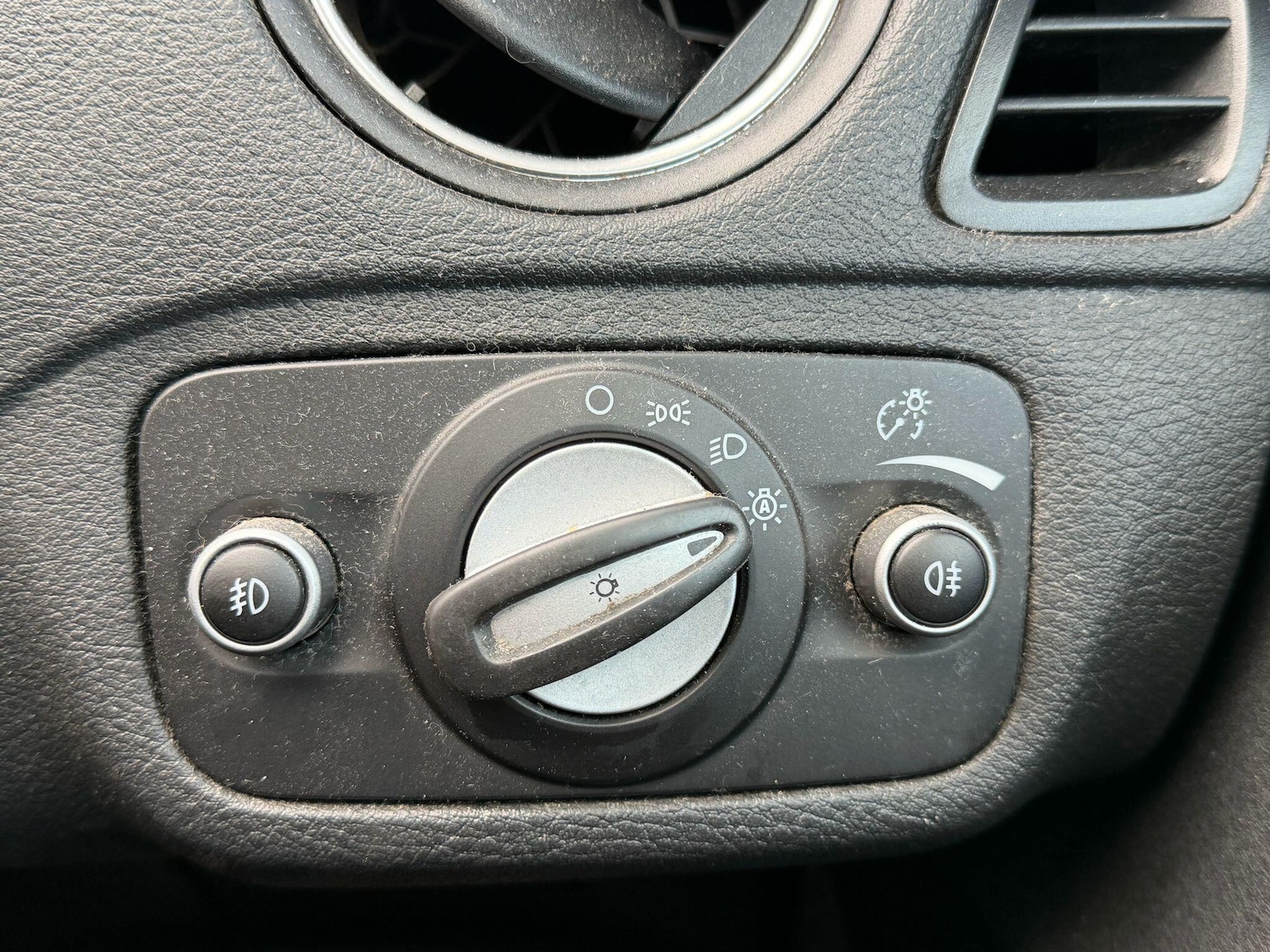 Used Ford S-Max 2013 for sale - 76759432: Photo 13