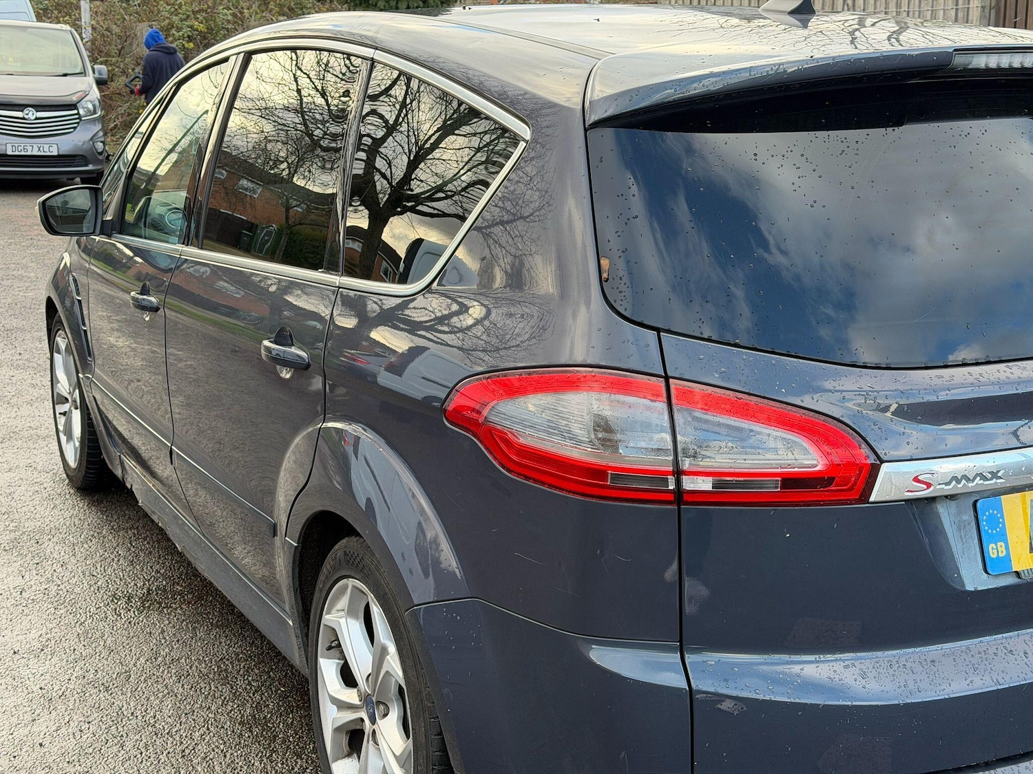 Used Ford S-Max 2013 for sale - 76759432: Photo 4