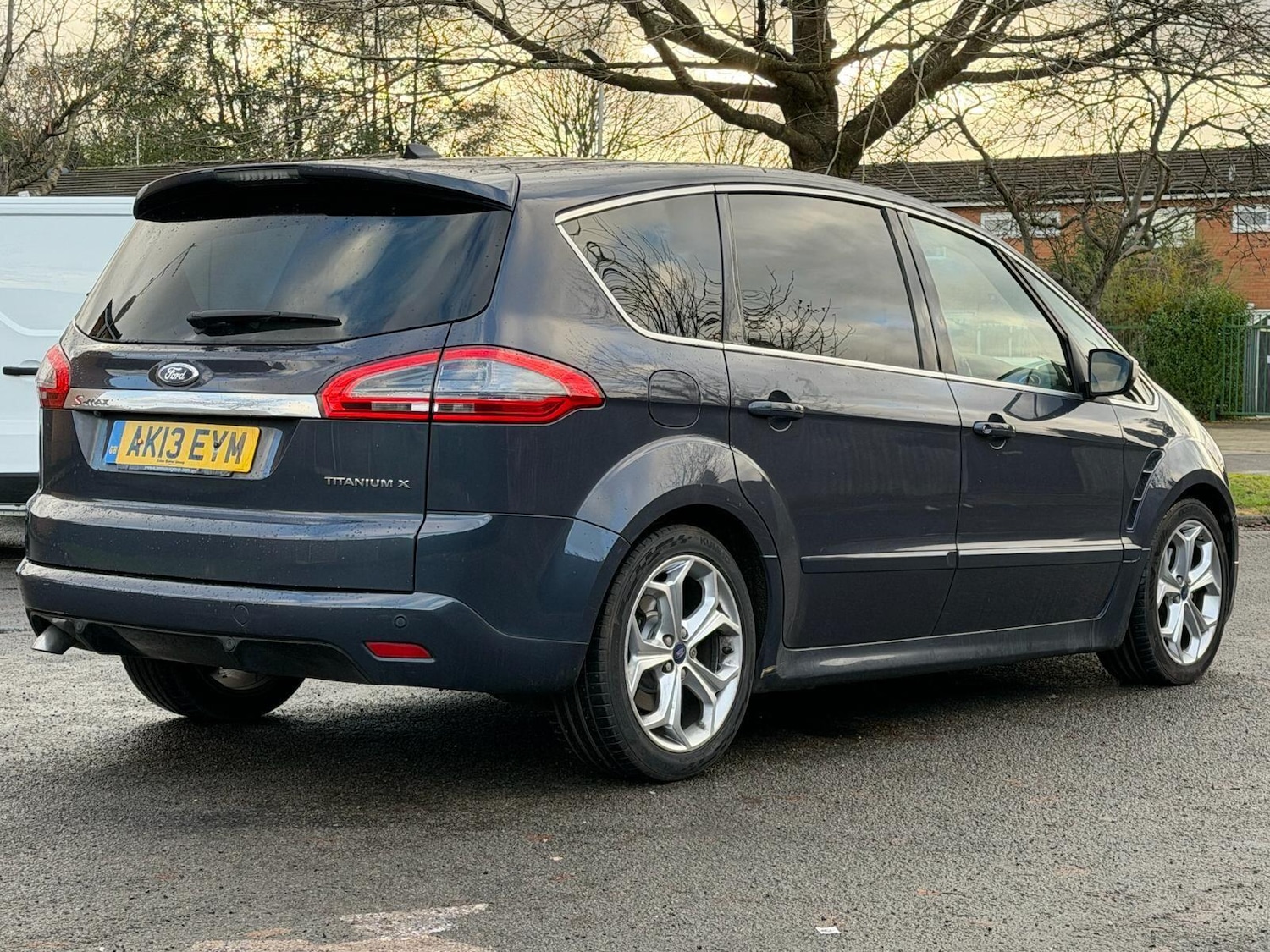 Used Ford S-Max 2013 for sale - 76759432: Photo 8