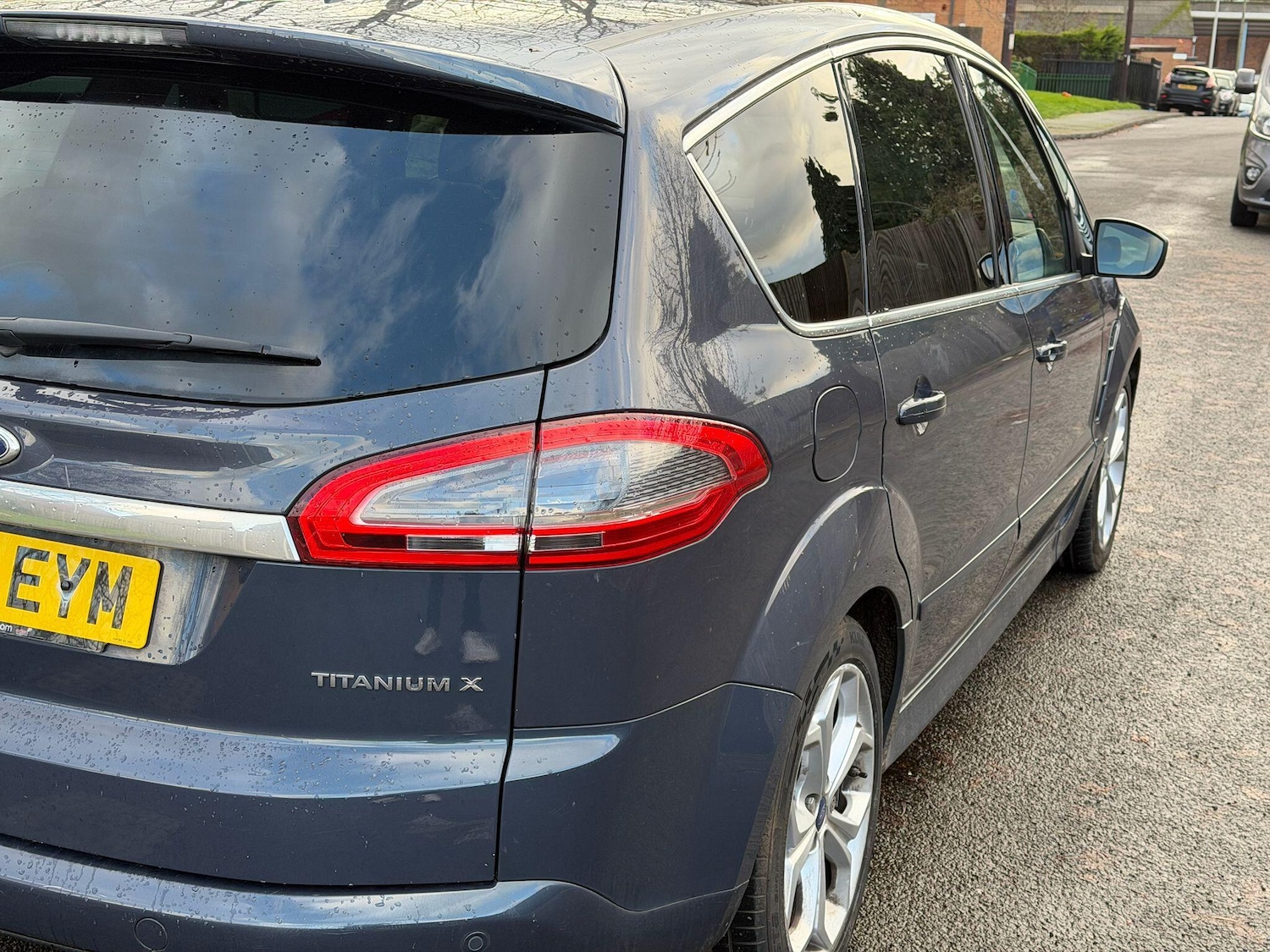 Used Ford S-Max 2013 for sale - 76759432: Photo 9