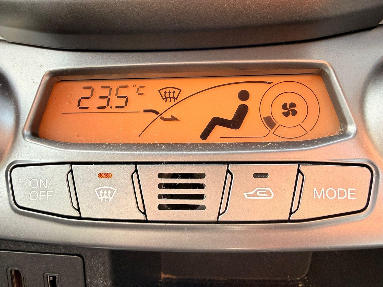 Used Ssangyong Korando 2016 for sale - 77799446: Photo 23