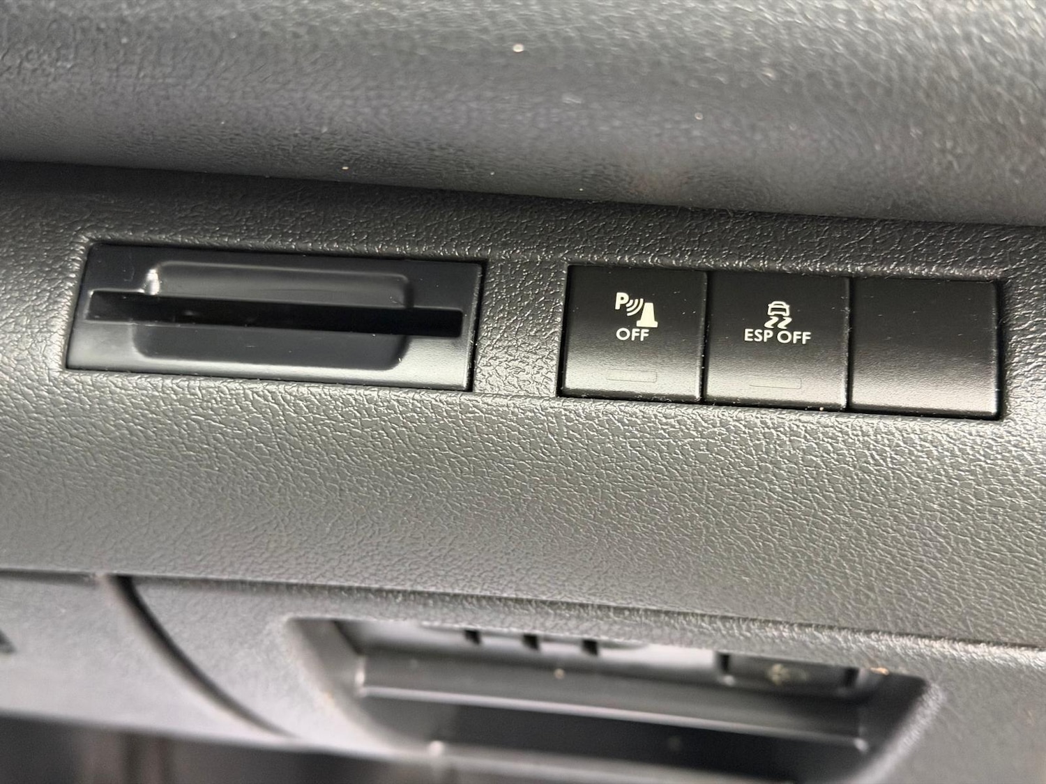 Used Peugeot 5008 2012 for sale - 77305295: Photo 23