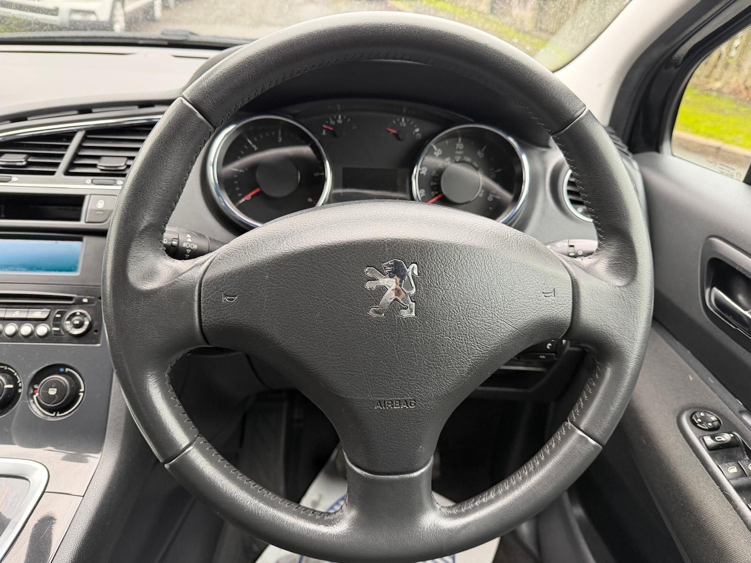 Used Peugeot 5008 2012 for sale - 77305295: Photo 34