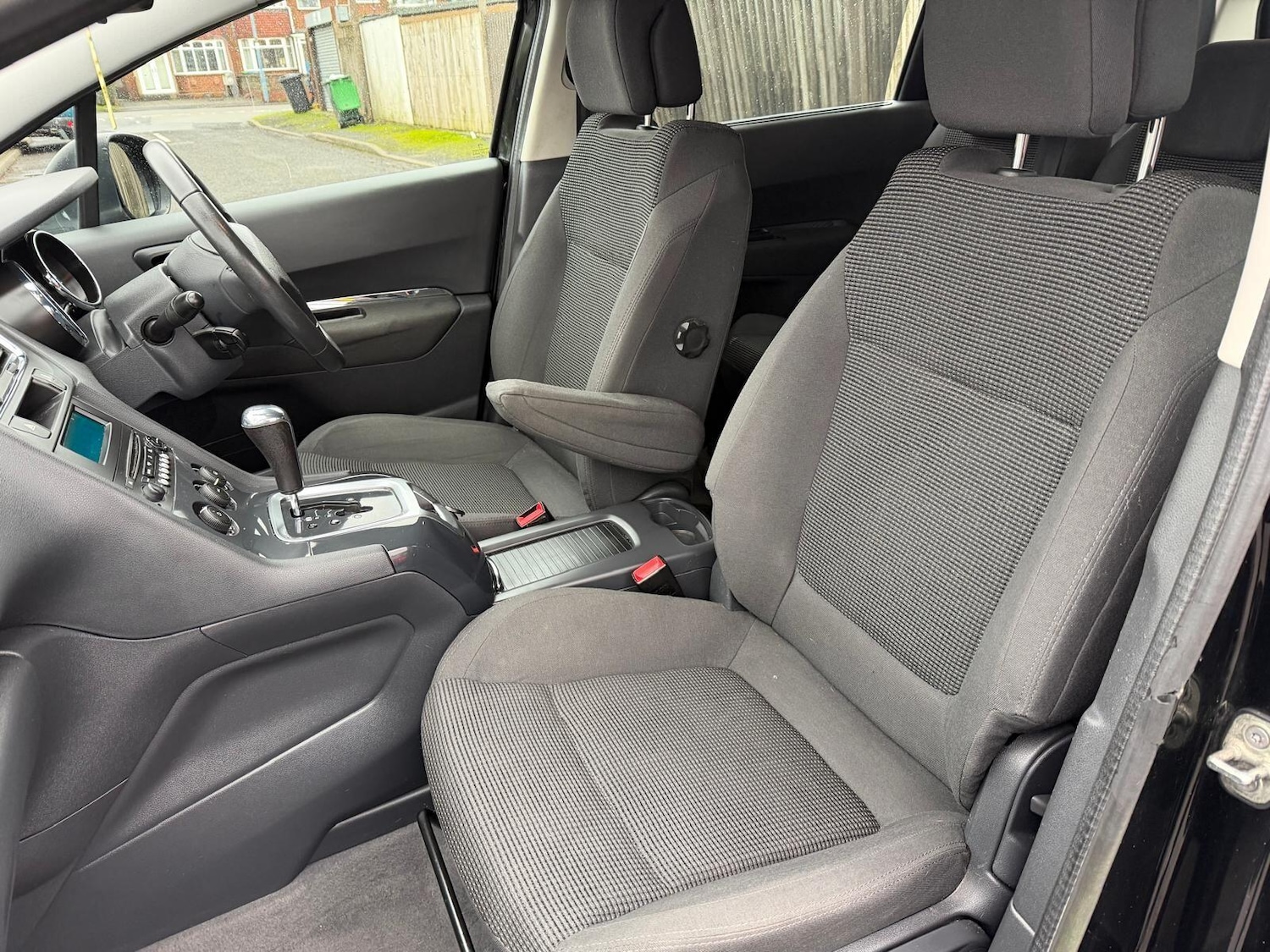 Used Peugeot 5008 2012 for sale - 77305295: Photo 37