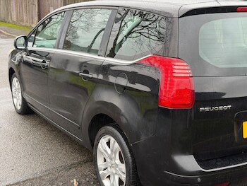 Used Peugeot 5008 2012 for sale - 77305295: Photo