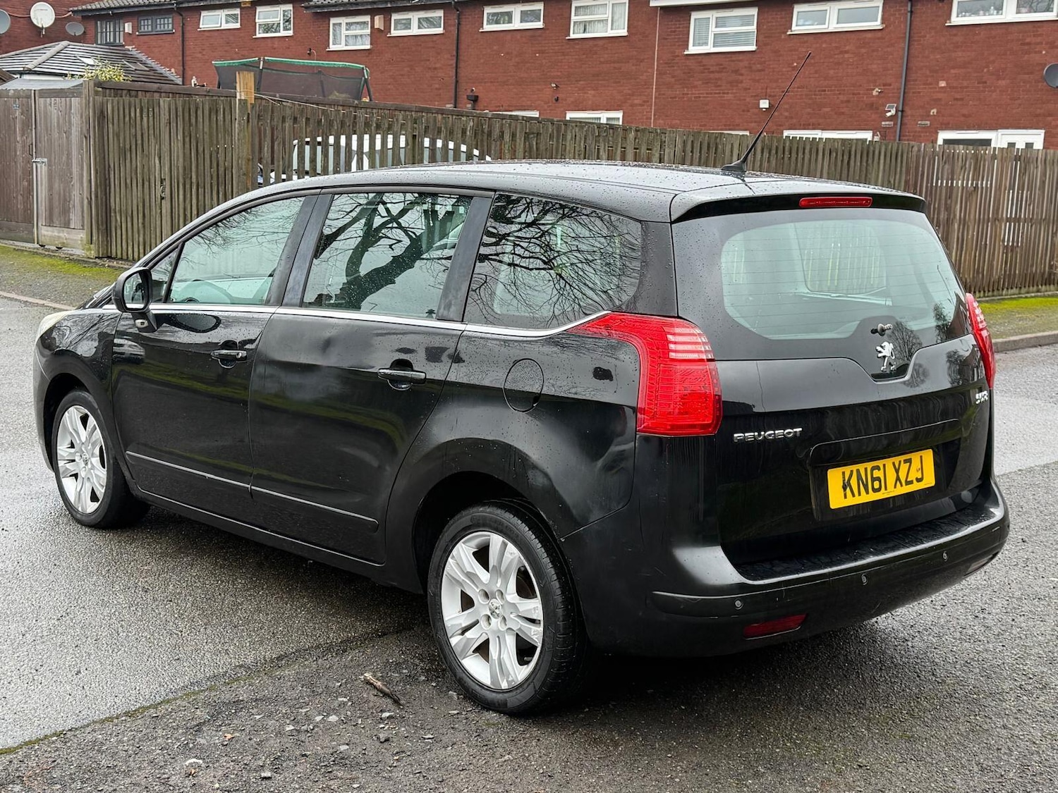 Used Peugeot 5008 2012 for sale - 77305295: Photo 5