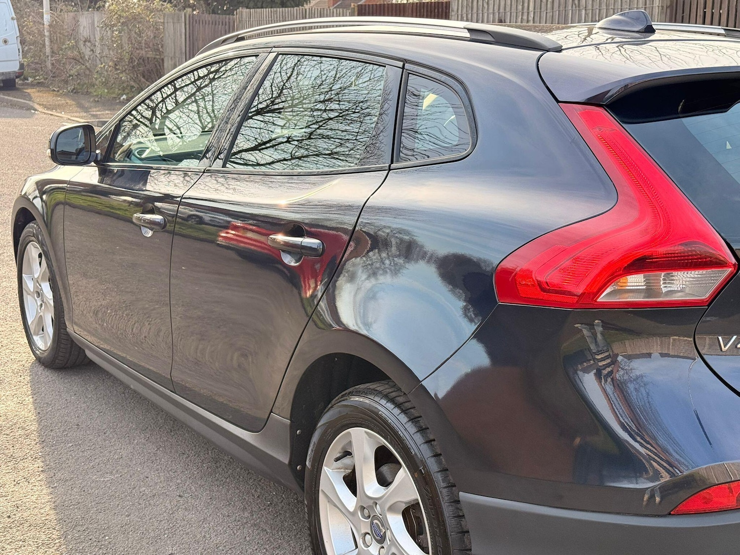 Used Volvo V40 2016 for sale - 77969910: Photo 13