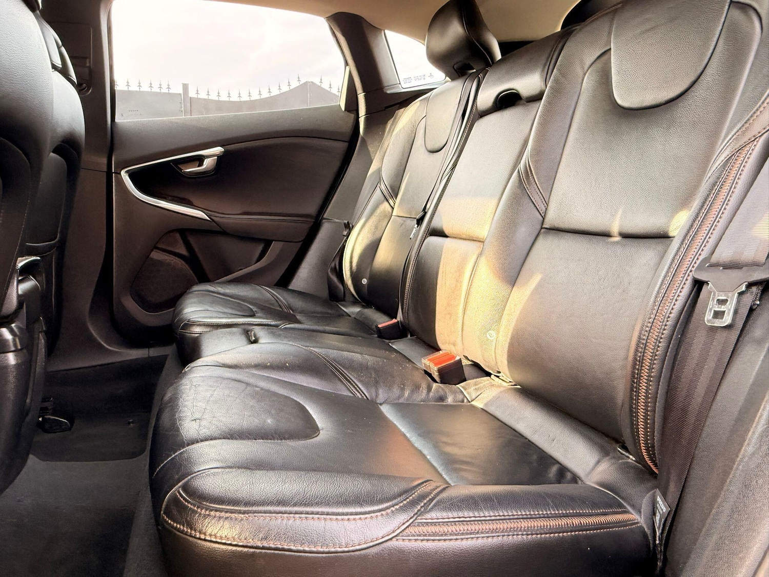 Used Volvo V40 2016 for sale - 77969910: Photo 29