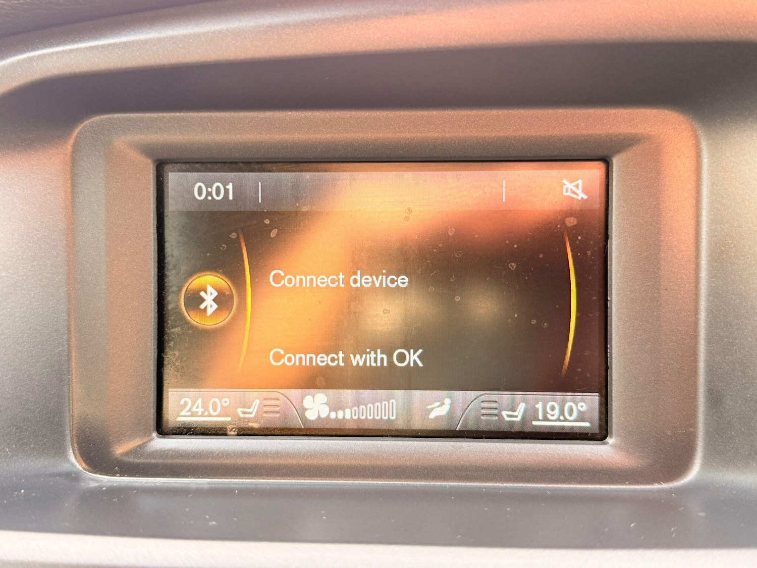 Used Volvo V40 2016 for sale - 77969910: Photo 50