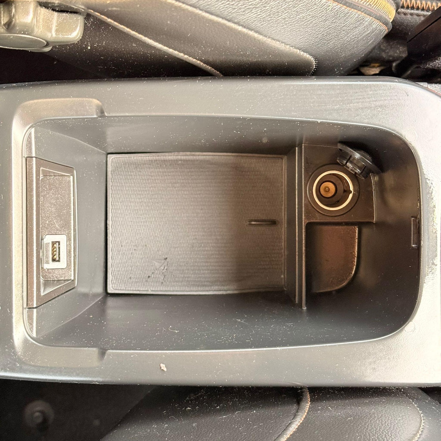 Used Volvo V40 2016 for sale - 77969910: Photo 52