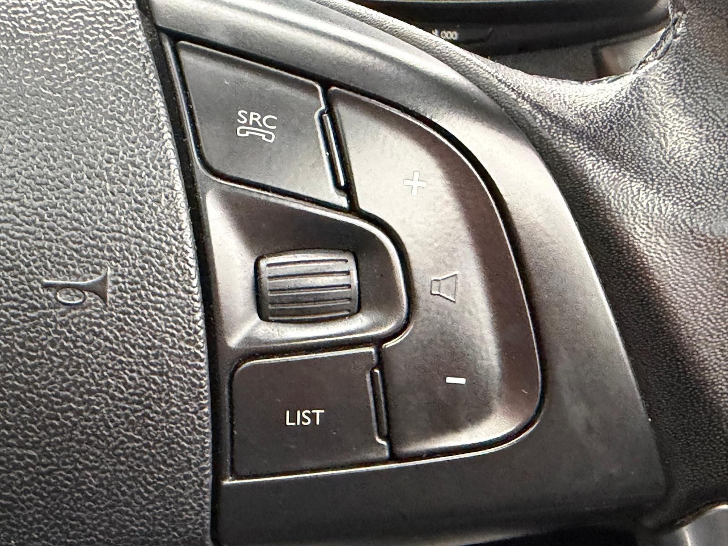 Used Citroen DS5 2013 for sale - 77215557: Photo 24