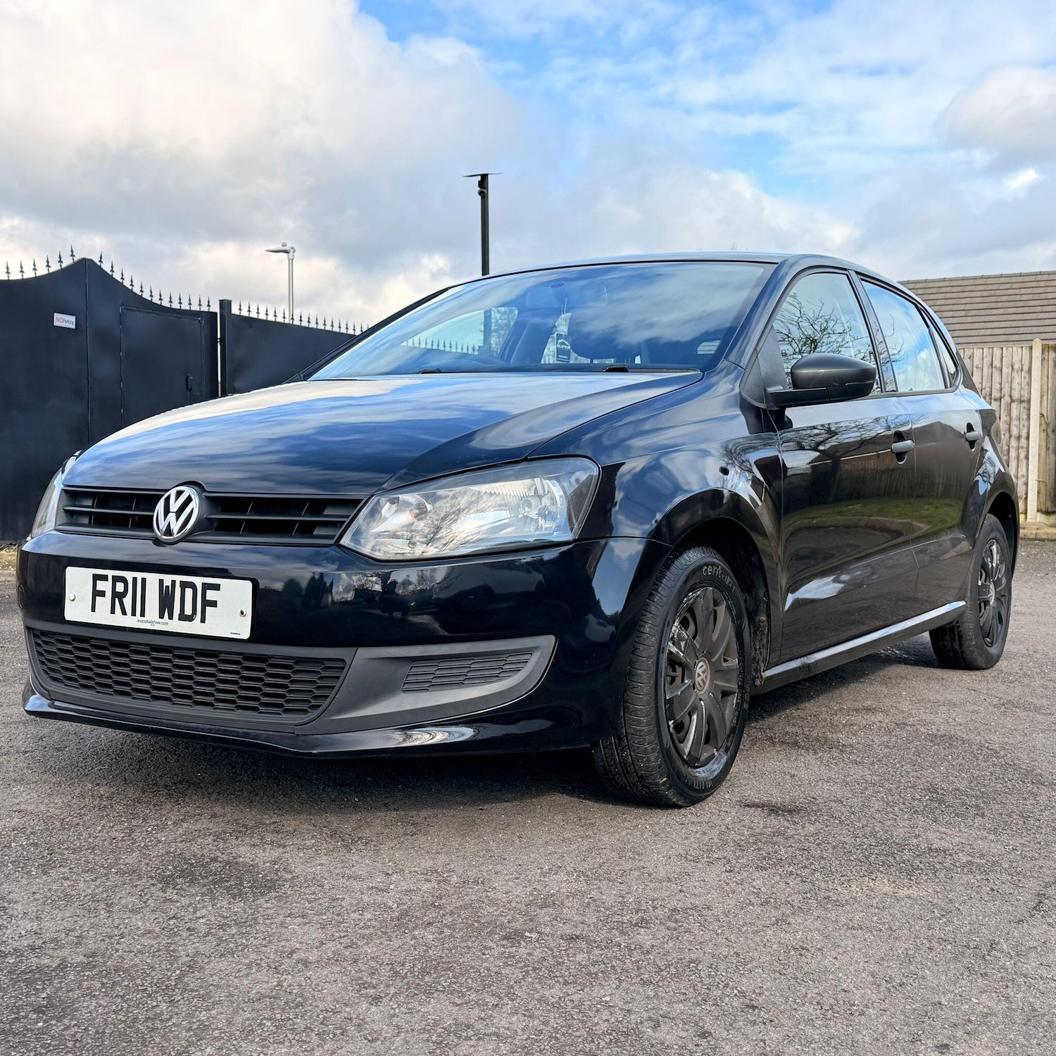 Used Volkswagen Polo for sale - 77704885: Photo 3