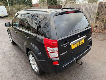 Used Suzuki Grand Vitara 2011 for sale - 76701926: Photo