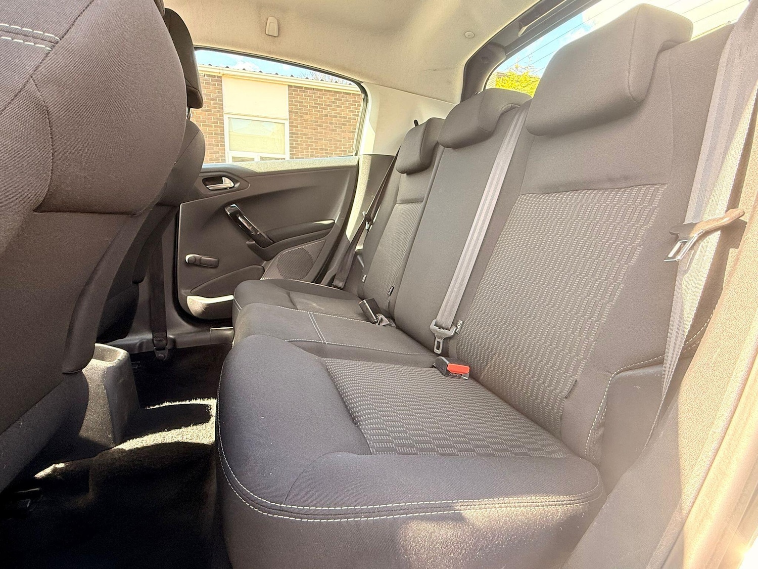 Used Peugeot 208 2016 for sale - 78115177: Photo 30