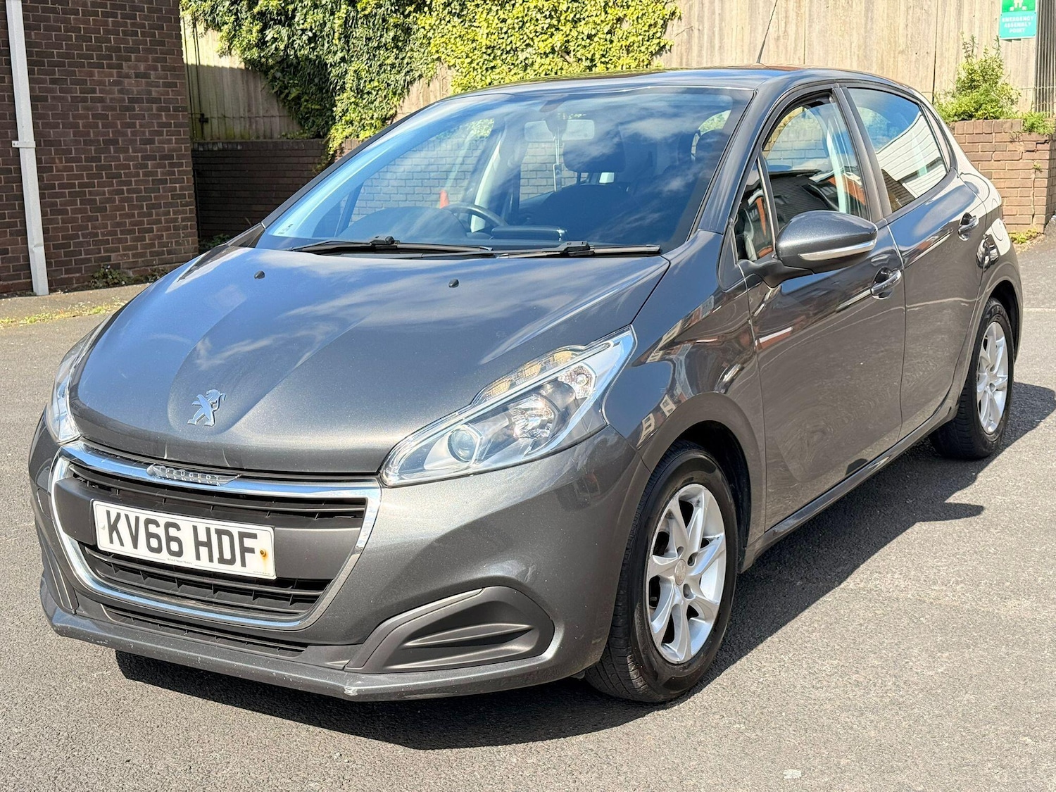 Used Peugeot 208 2016 for sale - 78115177: Photo 6