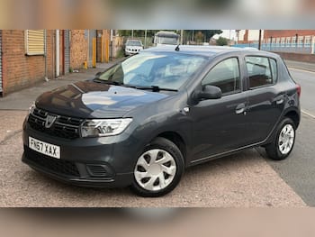 Used Dacia Sandero 2017 for sale - 79646238: Photo