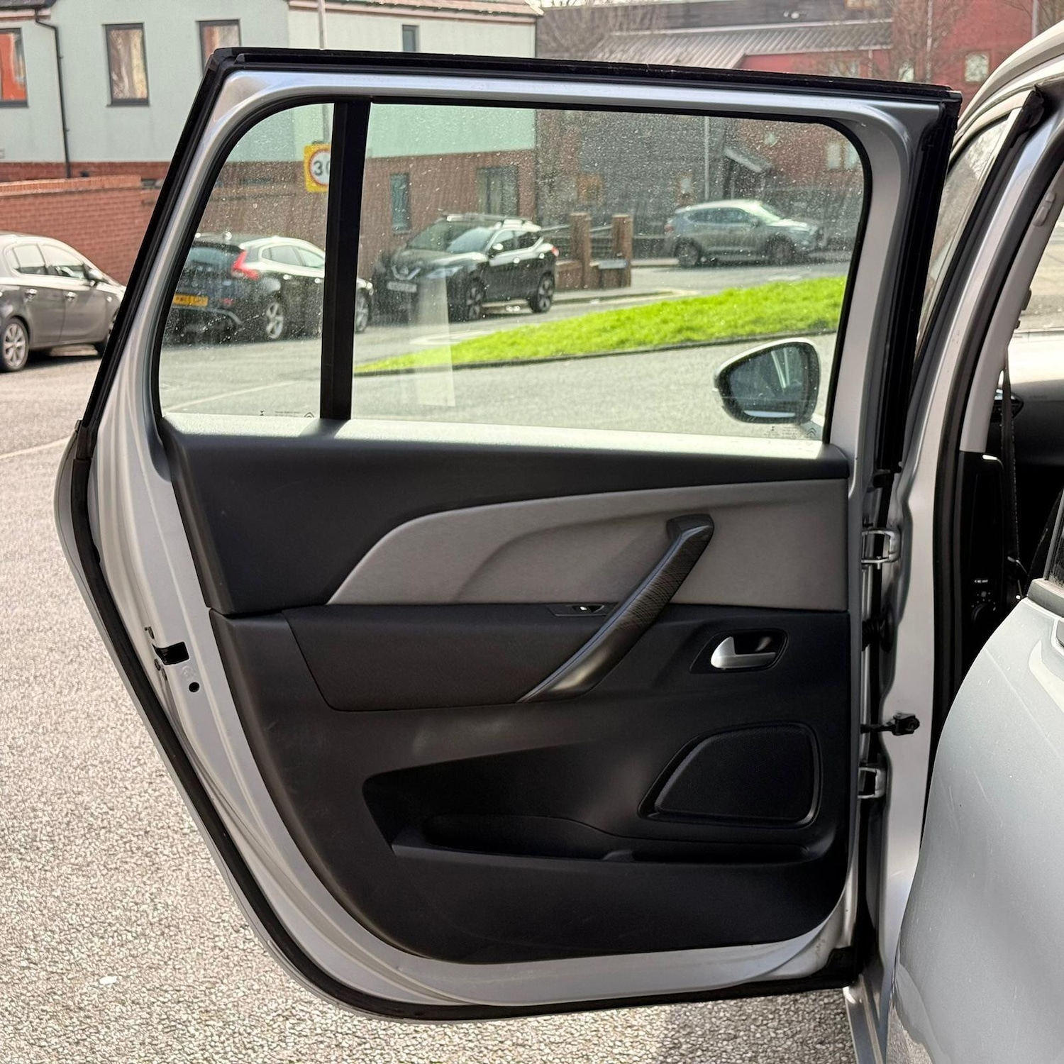 Used Citroen Grand C4 Picasso 2015 for sale - 77768817: Photo 27